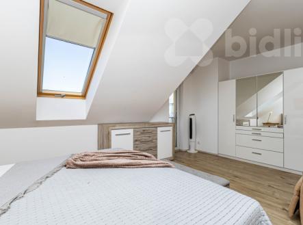 2+KK, 60m2, Klíčany