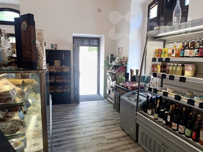 Pronájem restaurace / showroomu / obchodního prostoru Praha 5
