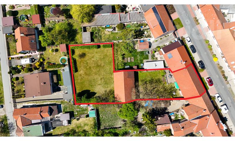 Výjimečná usedlost v Sadské - investice, business a možnost domu až se 3 bytovými jednotkami