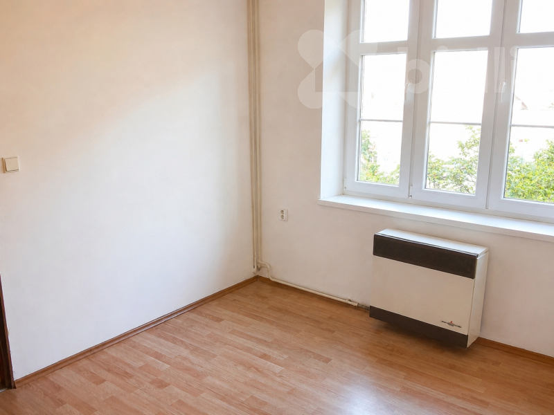 Pronájem bytu 1+1 Dvůr Králové Nábřeží