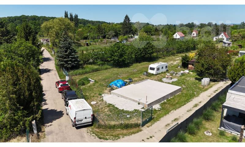 Stavební pozemek 422m2 se základovou deskou - u letiště, Břeclav