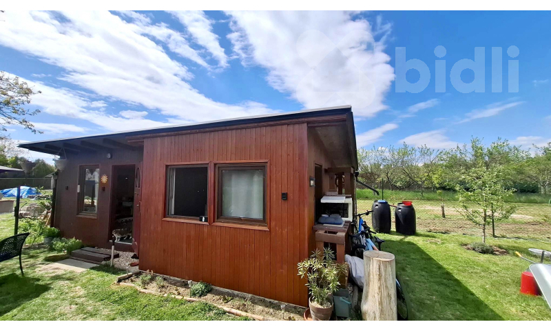 Dřevěná chata 45m2 se zahradou 422m2 - u letiště, Břeclav