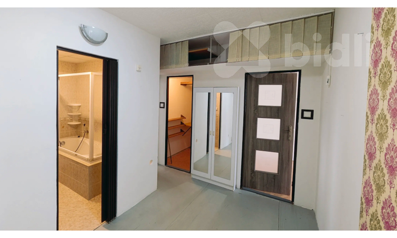 Pronájem bytu 3+1 s lodžií (70 m²) - ulice Hamerská, Litvínov, Janov