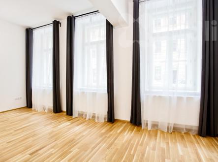 Pronájem bytu, 1+kk, 32 m²