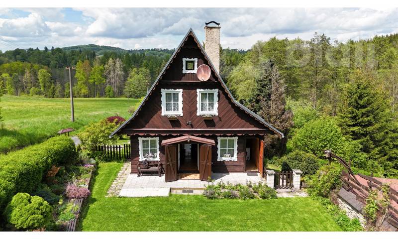 Prodej chaty 83 m² + sklep, terasa, zahrada  Vlčí Hora u Krásné Lípy