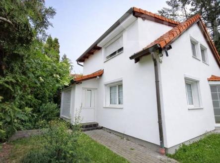 Pronájem domu/vily, 140 m²