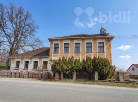 Prodej nájemního domu, 700 m²