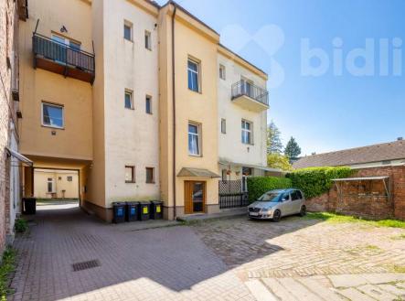 Prodej obchodní prostory, 64 m²