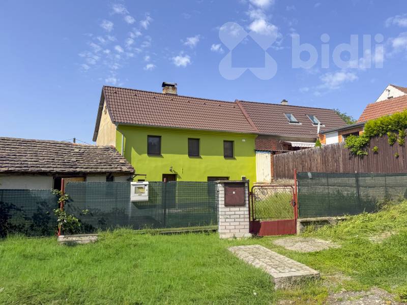 Pohled na dům od ulice