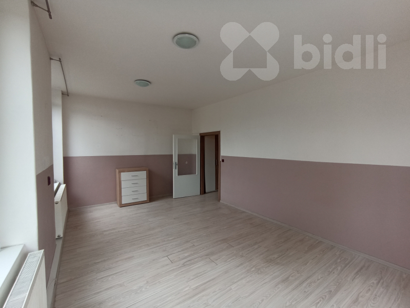 Pronájem světlého bytu 2+1, 55 m2; - Horní Jiřetín