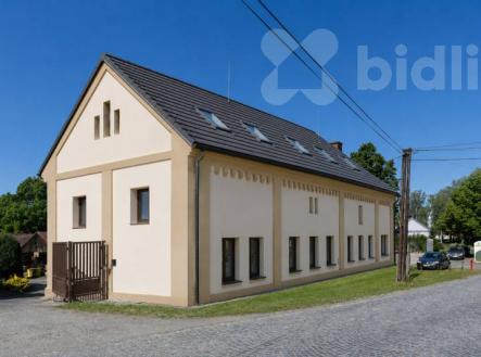 Prodej komerčního objektu,, 191 m²
