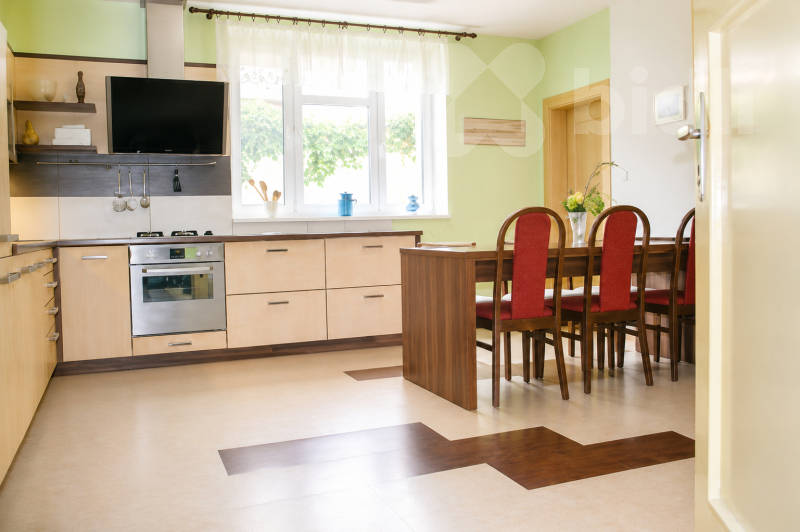 Stylový statek s velkým pozemkem cca 2182 m2, Librantice