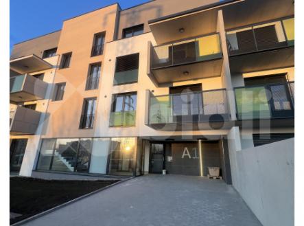 Pronájem bytu, 1+kk, 33 m²