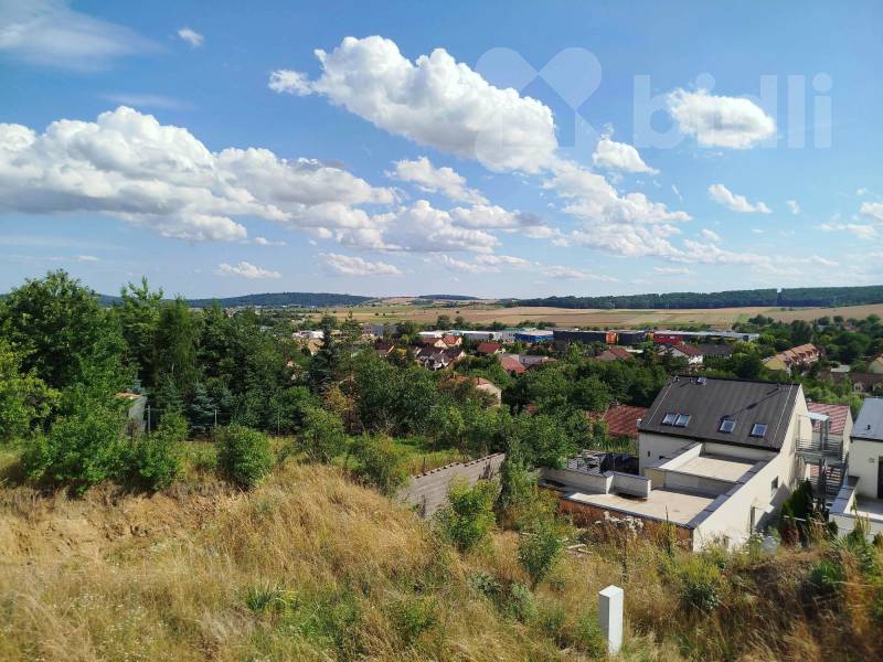 Stavební pozemek 1903 m2 se stavebním povolením - Troubsko u Brna