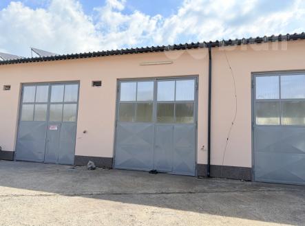 Pronájem výrobní prostory, 445 m²