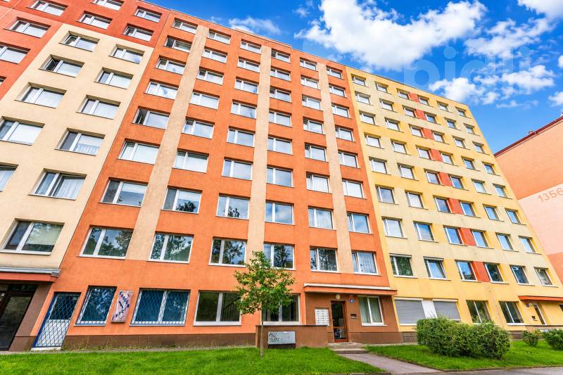Prostorný byt 3+1, 71 m2, se zasklenou lodžií, Praha 4 - Michle