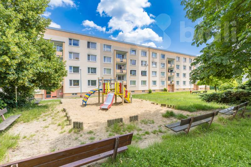 Prodej, Byt 1+1 33 m2, Hluboká, Ústí nad Labem - Neštěmice