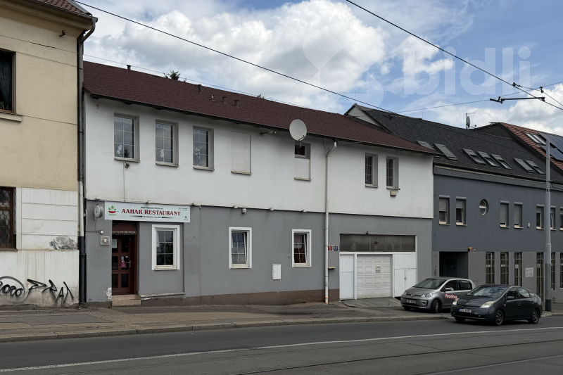 Restaurace / komerční prostor samostatně - výnosová investice v Kobylisích