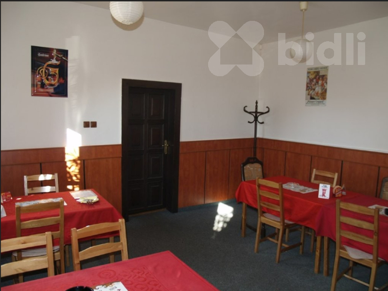 Restaurace / komerční prostor samostatně - výnosová investice v Kobylisích