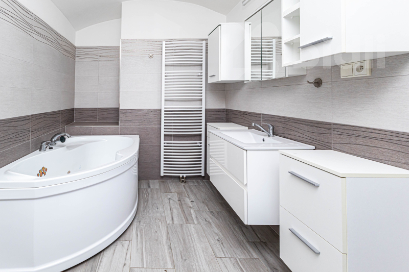 Prodej rodinného domu po rekonstrukci 190m2 - Kunovice, okr. Vsetín