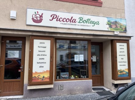 Pronájem obchodních prostor 95m2, Slaný, Soukenická