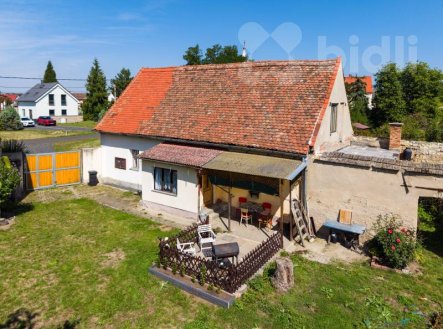 Prodej chalupy 2+1, 70 m2, na pozemku 927 m2, Postoloprty - Levonice