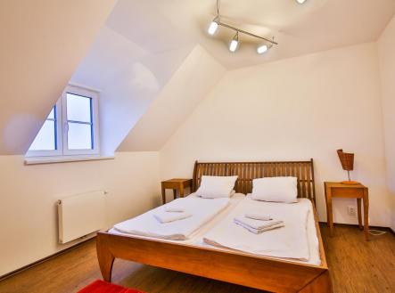 Pronájem bytu, 2+kk, 58 m²