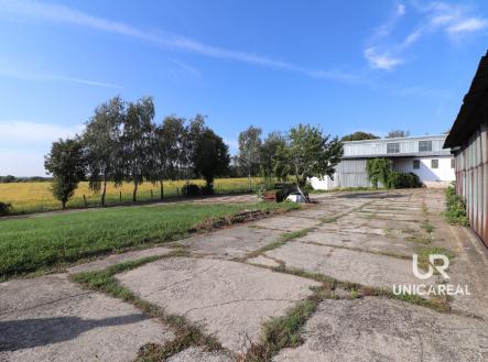 Pronájem komerčního objektu, sklad, 1 760 m²