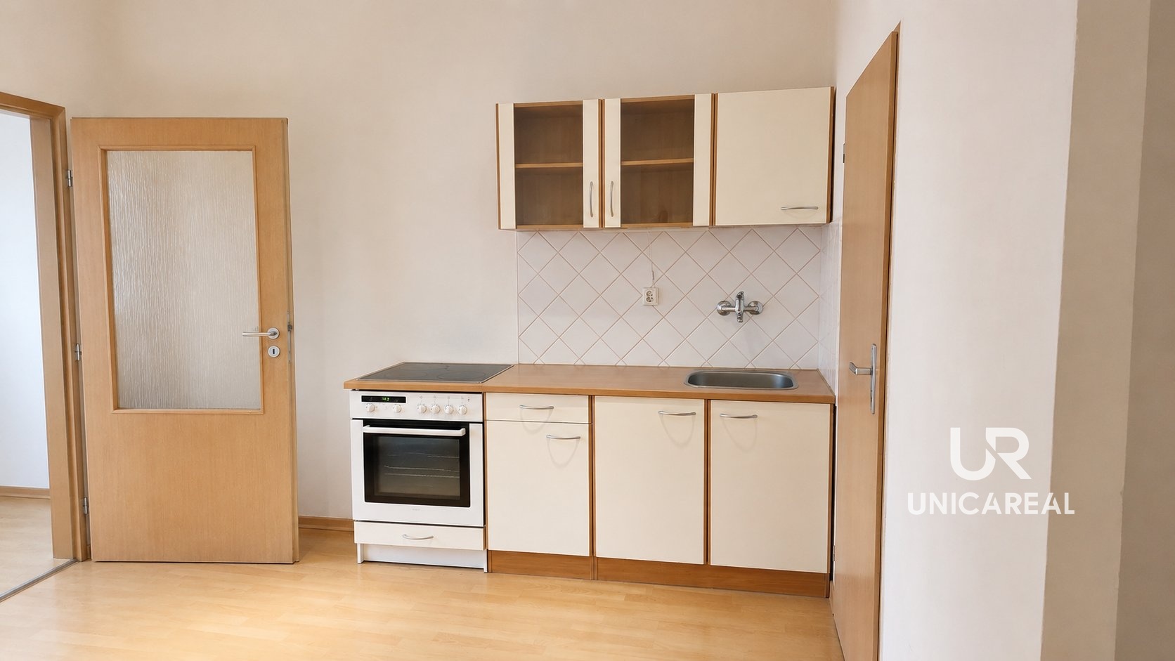 Pronájem bytu 3+kk Bayerova, Brno-Veveří, kuchyňská linka (2)