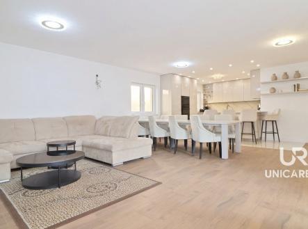 Prodej domu/vily, 230 m²
