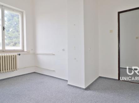 Pronájem kanceláře, 69 m²