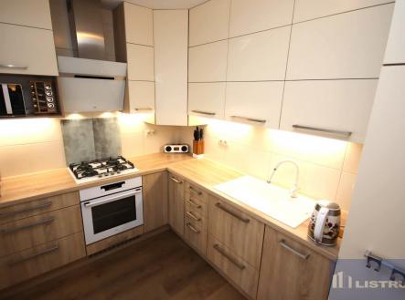 Prodej bytu, 3+1, 60,5 m²