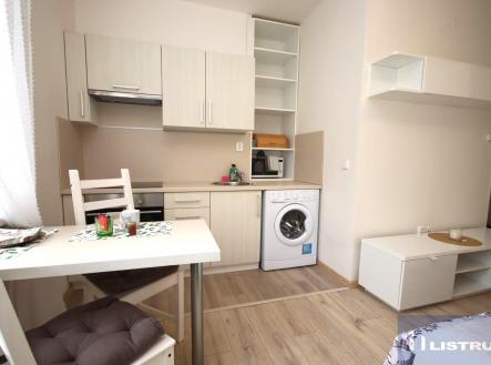 Pronájem bytu, 1+kk, 22 m²