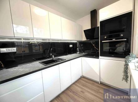 Prodej bytu, 2+1, 56,5 m² obrázek