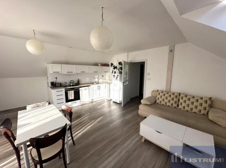 Pronájem bytu, 3+kk, 76 m²