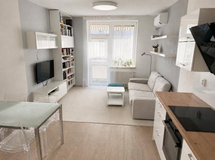 Prodej bytu, 3+kk, 92 m²