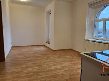 Pronájem bytu, 2+kk, 50 m²