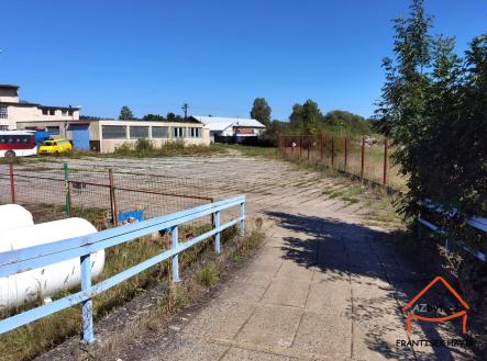 Pronájem komerčního objektu, sklad, 1 520 m²