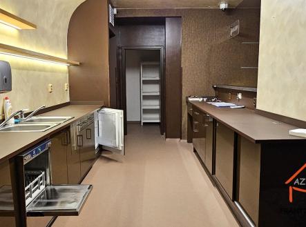 Pronájem - restaurace, 205 m²