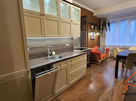 Pronájem bytu, 1+1, 43 m²
