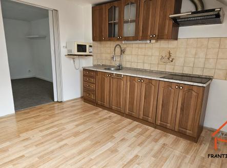 Pronájem bytu, 2+1, 43 m²