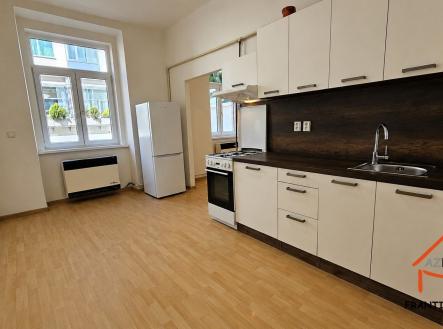 Pronájem bytu, 1+1, 38 m²