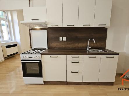 Pronájem bytu, 1+1, 38 m²