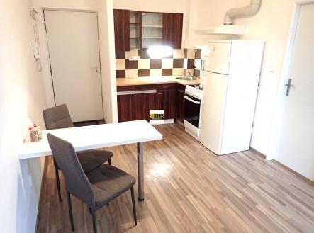 Pronájem bytu, 1+1, 30 m² obrázek