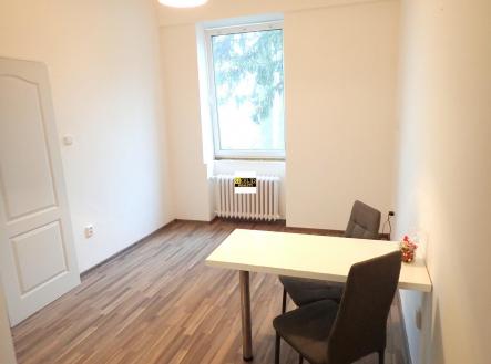 Pronájem bytu, 1+1, 30 m²