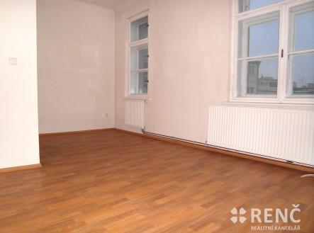 Pronájem bytu, 1+kk, 33 m²