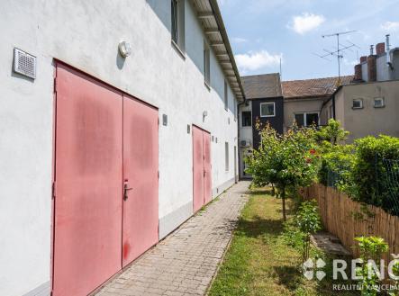 Prodej kanceláře, 265 m²