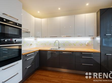 Pronájem bytu, 3+1, 71 m²