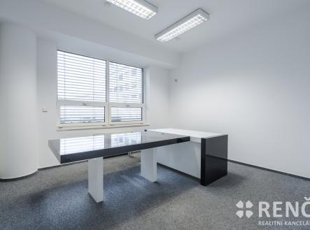 Prodej kanceláře, 70 m²