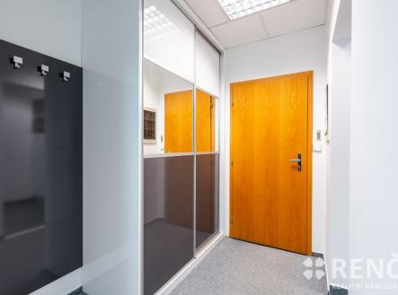 Prodej kanceláře, 70 m²